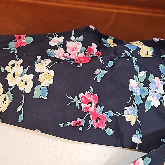 JUSTIN B. JONES TANK TOP NEW YORK XL 100% RAYON FLOWERS FLORAL V-NECK - Picture 5 of 8